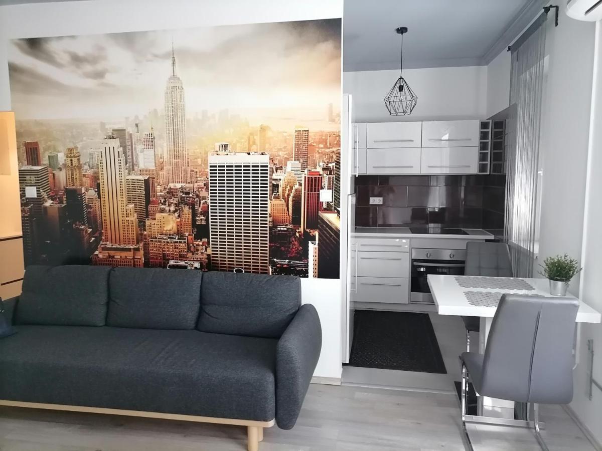 Merey Apartment Szeged Bagian luar foto