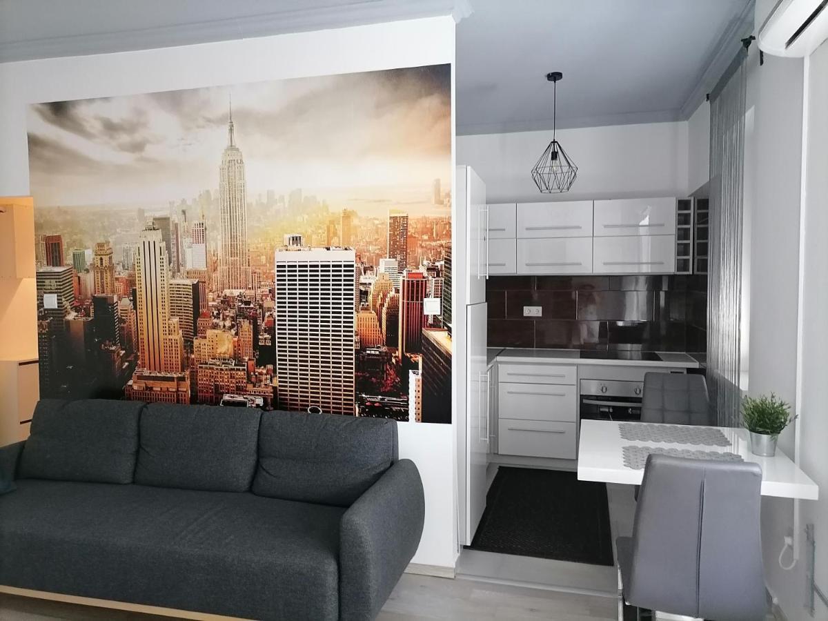 Merey Apartment Szeged Bagian luar foto